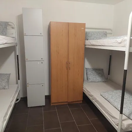 아파트 4b Apartman Haz *